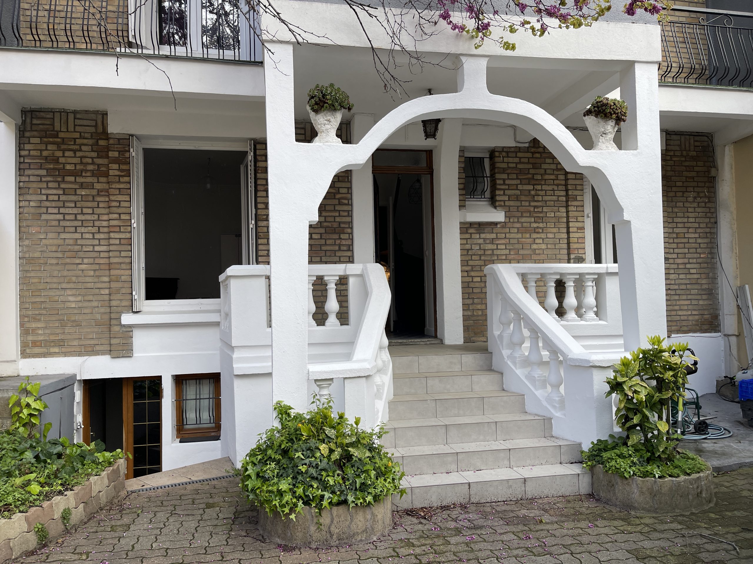 IMMEUBLE NANTERRE RUE DE SURESNES